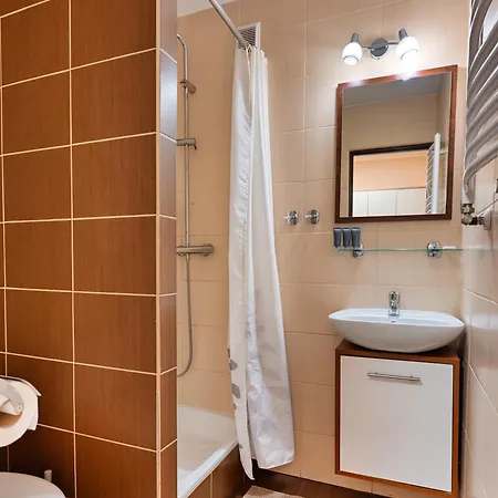 Brido Oda ve Kahvaltı 3*